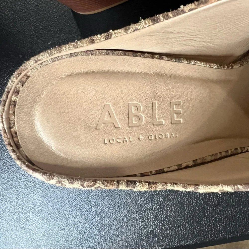 ABLE Rojas Mules Leopard Print Size 7 1/2 - Picture 5 of 8